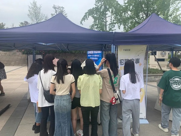 “線上+線下”促精準(zhǔn)就業(yè)，這幾場(chǎng)“百日千萬(wàn)”招聘會(huì)有成效！ 第4張